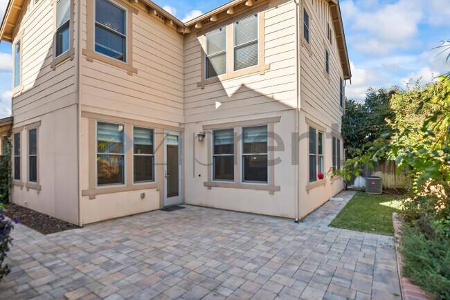 Building Photo - 1294 Pistachio Terrace