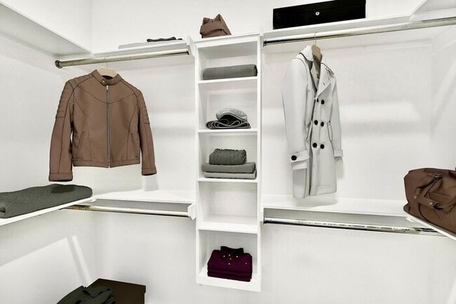 Building Photo - Luxury 3 Bedroom 2 Bath Townhome in Bullard, TX! Tour Today!