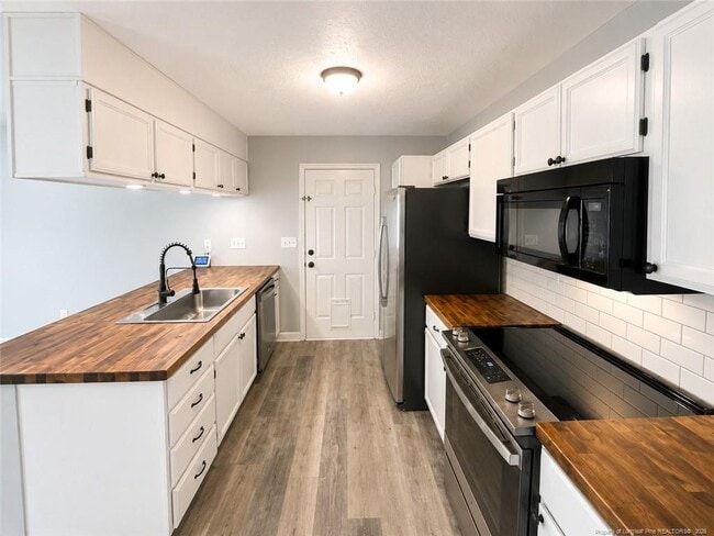Building Photo - 2543 Paintersmill Dr