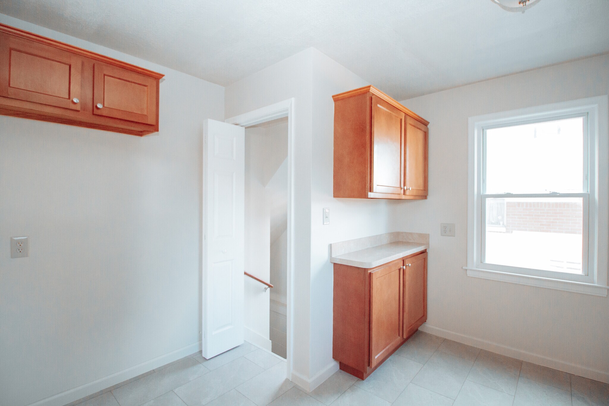 Building Photo - 3518 Almeda Dr
