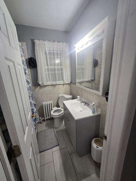 Building Photo - 237 1st Ave