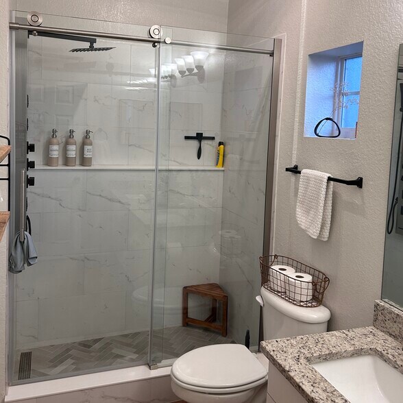 Building Photo - 4310 Bayside Village Dr