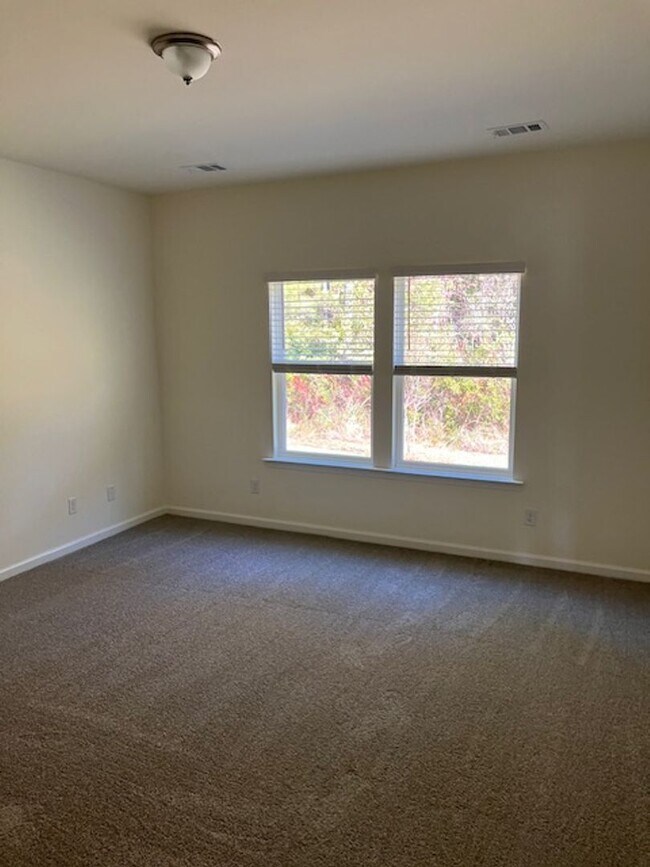 Building Photo - 429 Beecher Dr