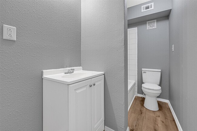 Building Photo - 11719 S Spicewood Ln