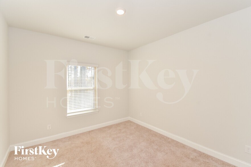 Building Photo - 8228 Orkney Way