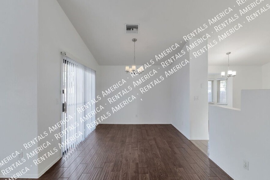 Building Photo - 8115 E Mesquite Ridge Cir