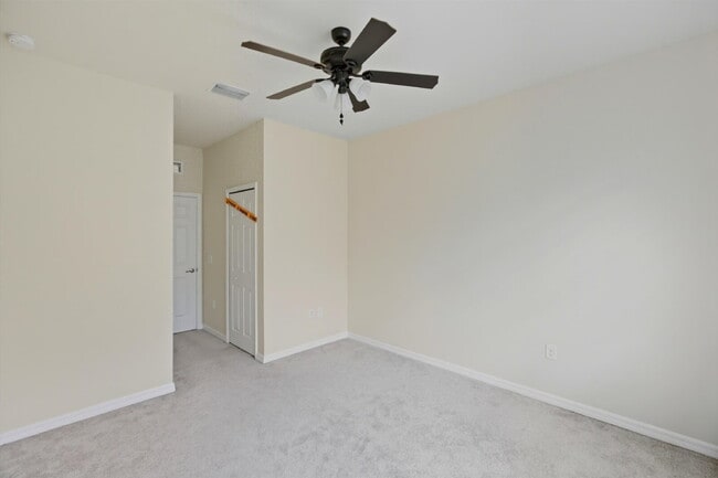 Building Photo - 8895 Via Isola Court