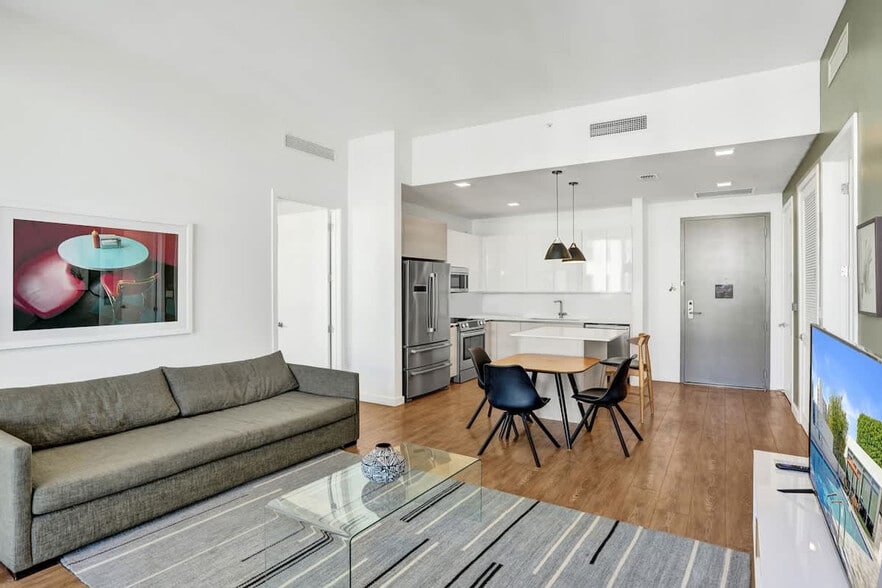 Building Photo - 1220 17th St