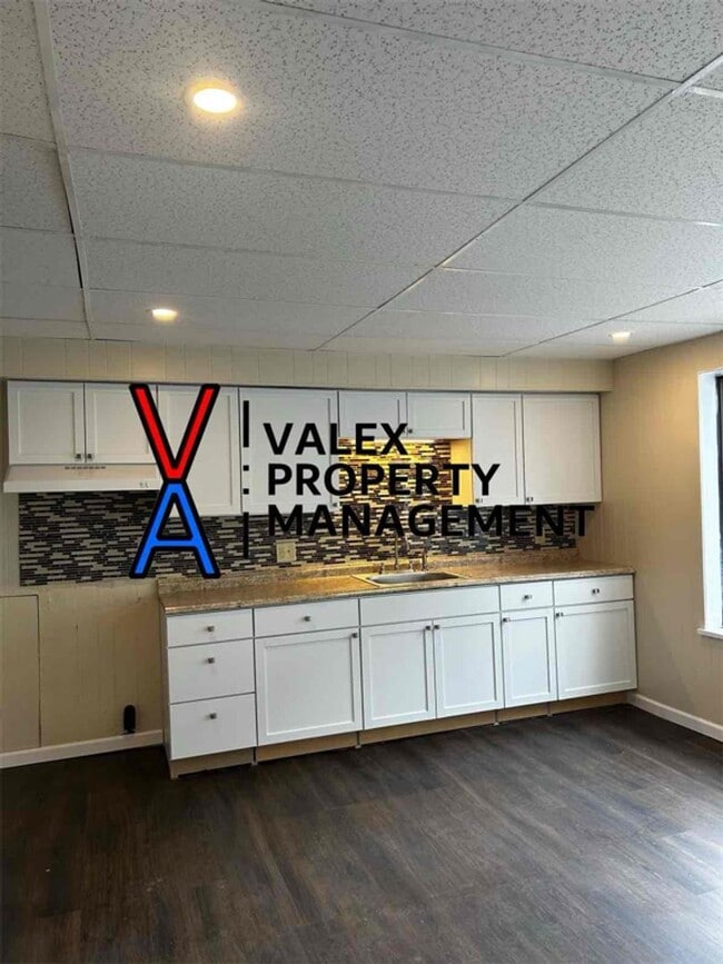 Building Photo - 344-346 Main Street