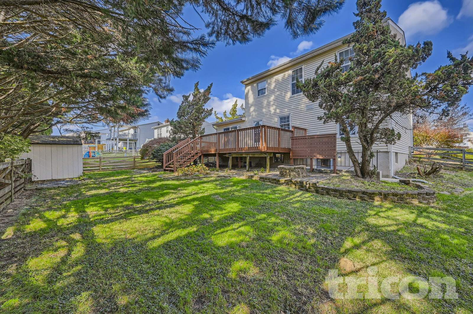 Building Photo - 9432 Seven Courts Dr