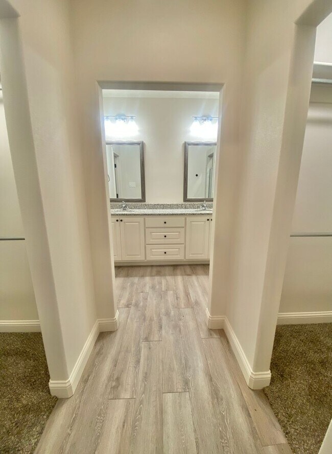 Building Photo - 1602 102nd St