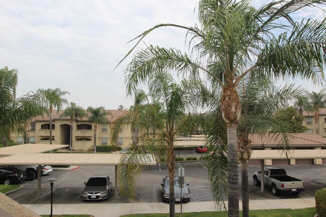 Building Photo - Available Now! 2/2 Second-floor Condo for Rent in Sonota at Canyon Crest!