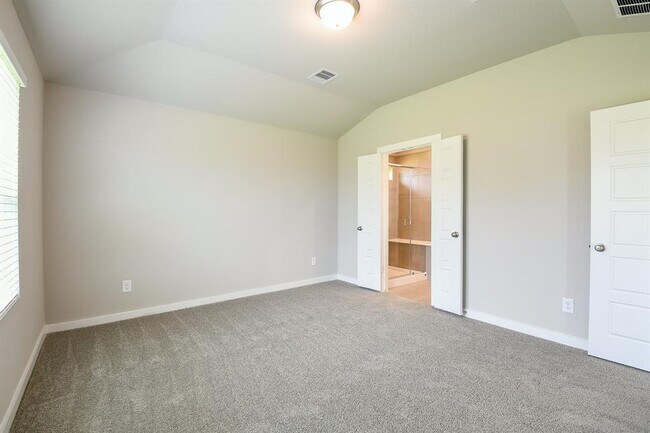 Building Photo - 18743 Etta Pnes Cir