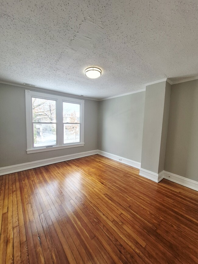 Building Photo - 3115 4th Ave