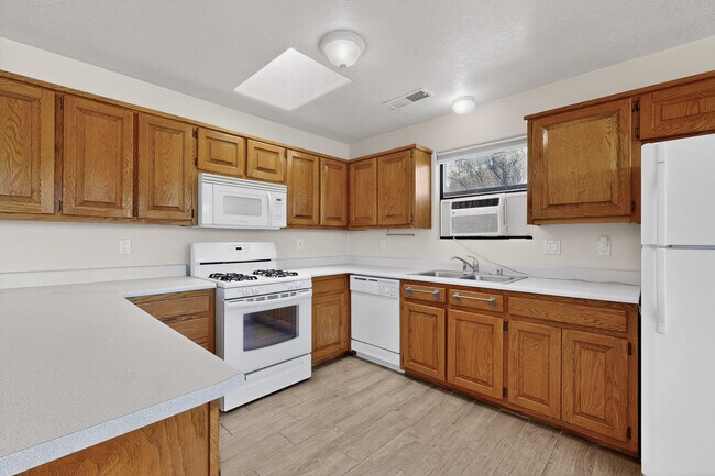 Building Photo - 16 Sheba Pl