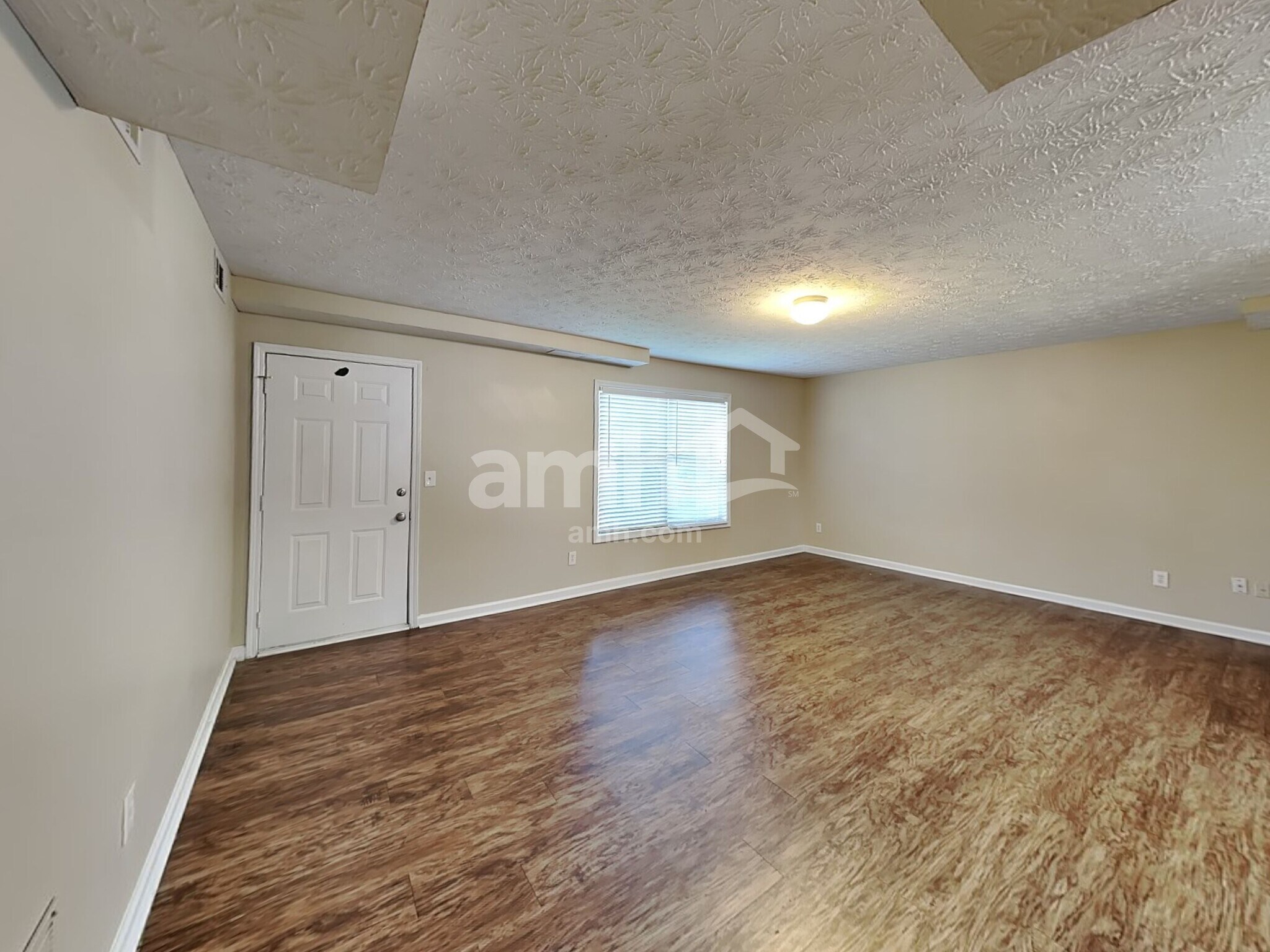 Building Photo - 900 Cline Petty Way