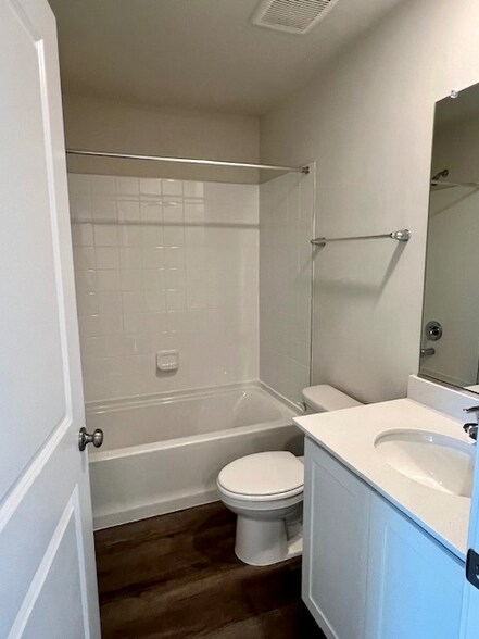 Building Photo - 7420 Calm Retreat Blvd