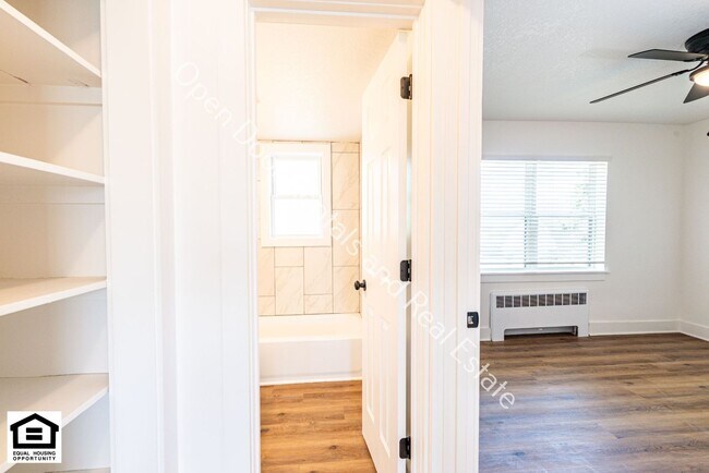 Building Photo - 1823 Griswold Dr