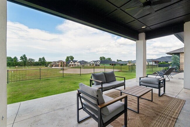 Building Photo - 2109 Wiregrass Dr
