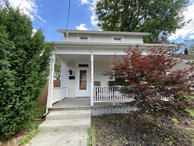 Primary Photo - 212 Forbes St