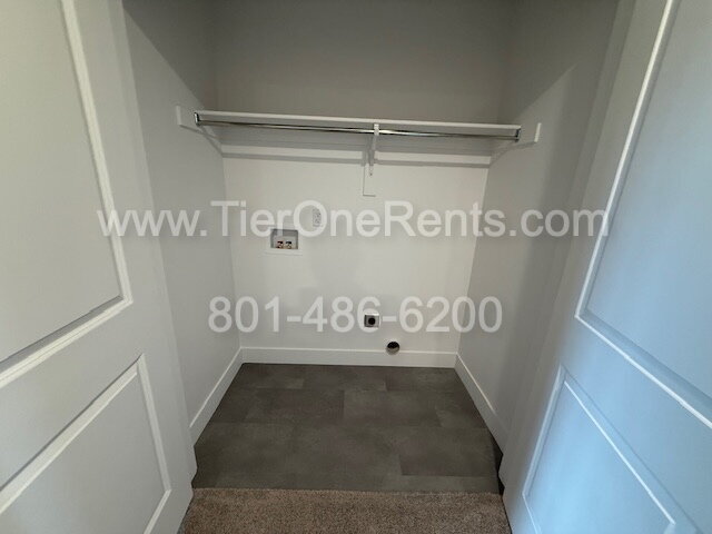 Building Photo - This property offers a NO DEPOSIT option available