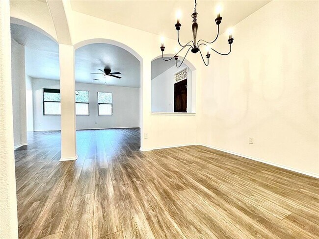 Building Photo - 1808 Paseo Verde Dr