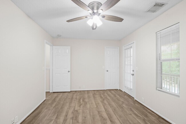 Building Photo - 3526 Glenmore Meadow Dr