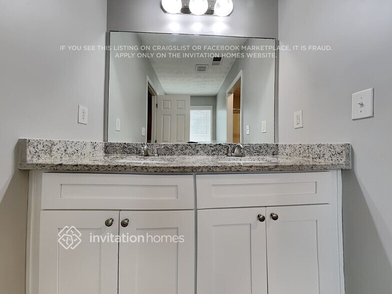 Building Photo - 35 Dearing Woods Ln