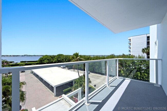 Building Photo - 3450 S Ocean Blvd