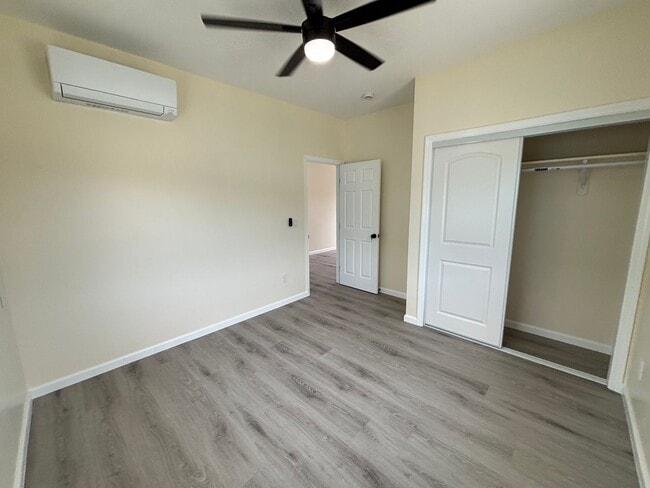 Building Photo - 1674 Kino St