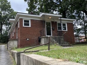 Building Photo - 421 W Kingston Ave