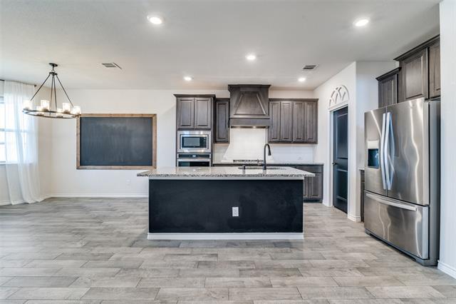 Building Photo - 3094 Maverick Dr