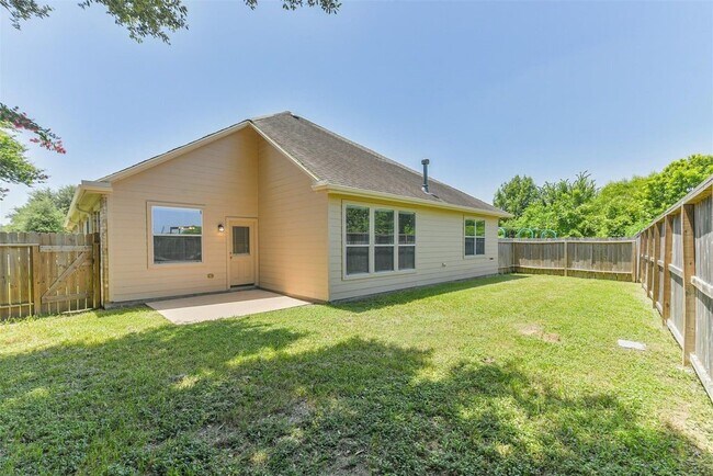 Building Photo - 2922 Lemmingham Dr