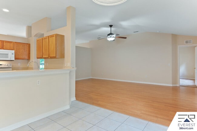 Building Photo - 13 Zinnia Trail