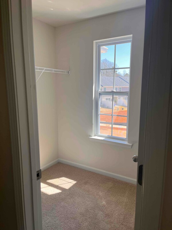 Building Photo - 1911 Frost Dr