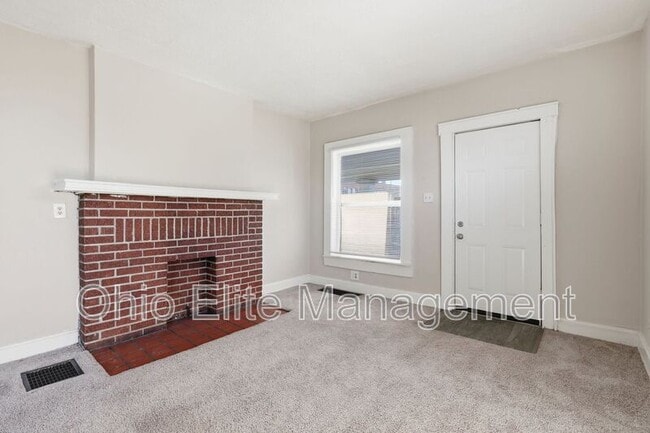 Building Photo - 500 N Champion Ave