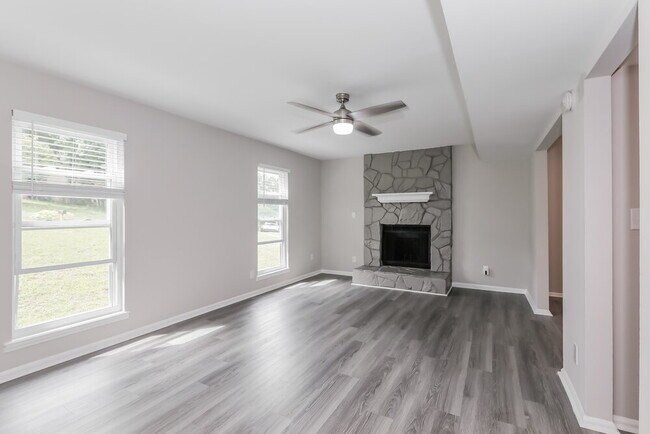 Building Photo - 4503 Bathurst Dr