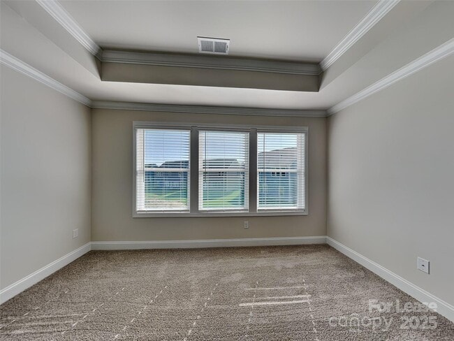 Building Photo - 212 Queenshall Rd