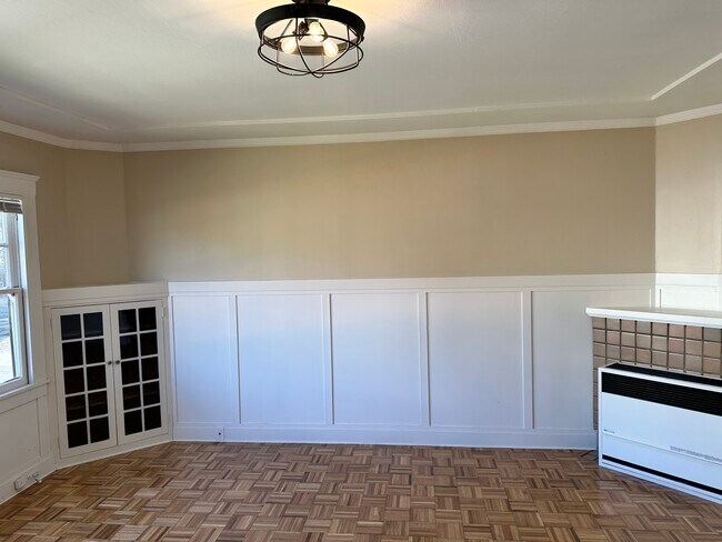 Building Photo - 778 61st St