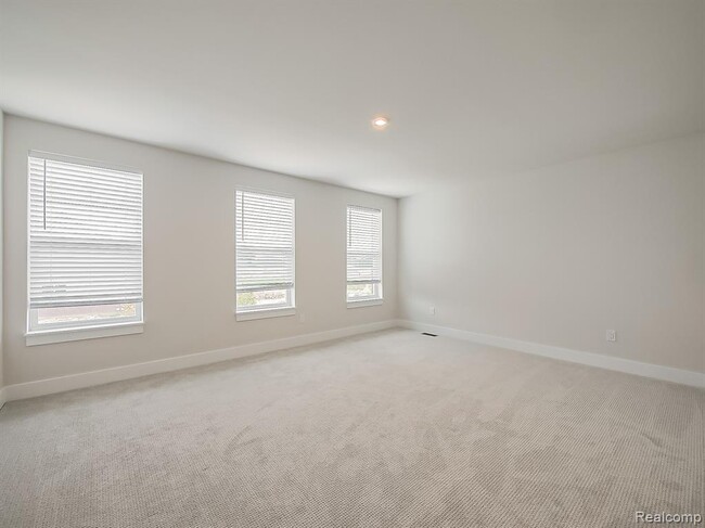 Building Photo - 5169 Poppydrew Ln