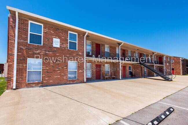 Building Photo - 3277 Chinquapin Ln