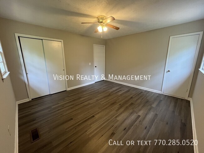 Building Photo - 153 Carroll Cir