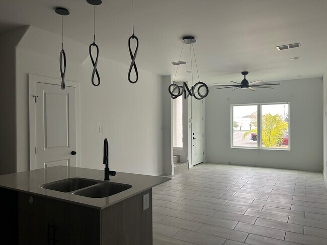 Building Photo - 8218 Casa Verde Rd