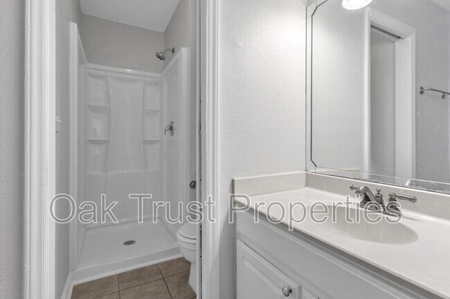 Building Photo - 1402 Camp Rd