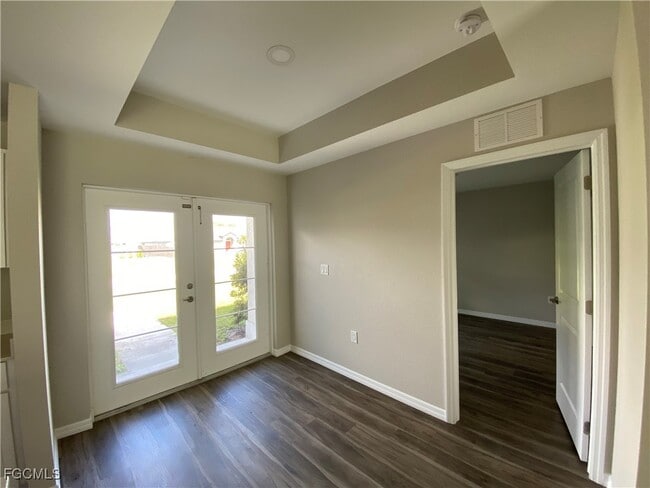 Building Photo - 2821 NW 6th Pl