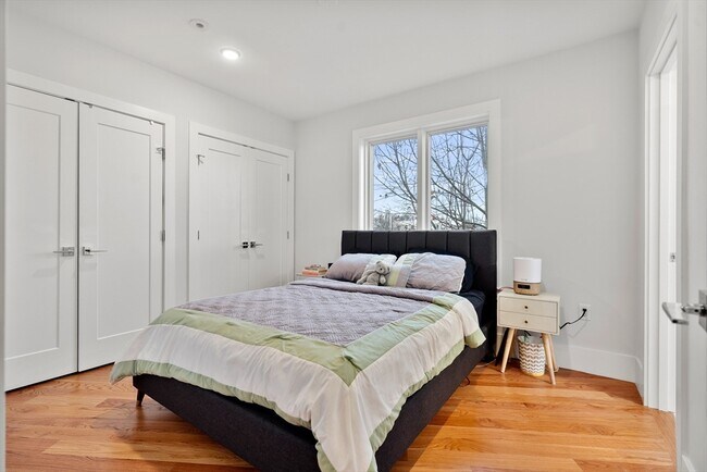 Building Photo - 150 Hancock St