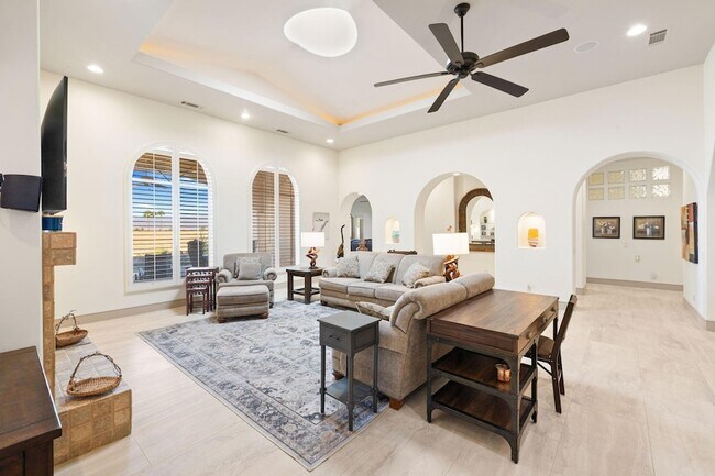 Building Photo - 73110 Calliandra St