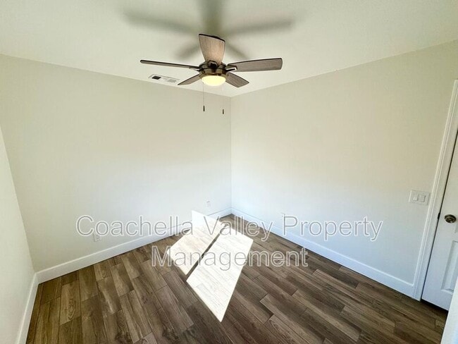 Building Photo - 48201 Cll Del Sol