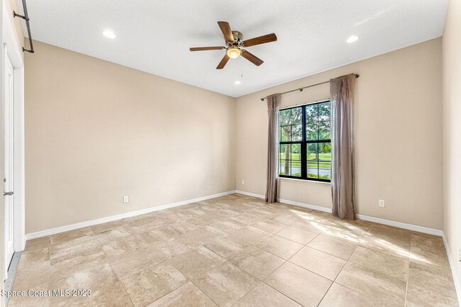 Building Photo - 8700 Napolo Dr