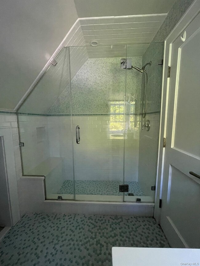 Building Photo - 2 Red Ground Rd